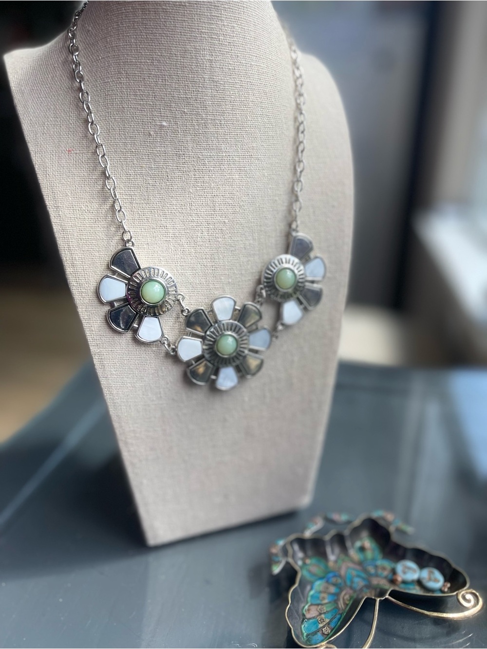 N253 Floral Statement Necklace with Mint Accents Green Stone